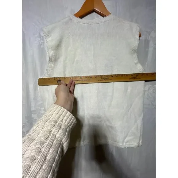 VTG Blair Vest XL Cream Embroidered Floral Crochet Detail Granny Cottage - Picture 9 of 10